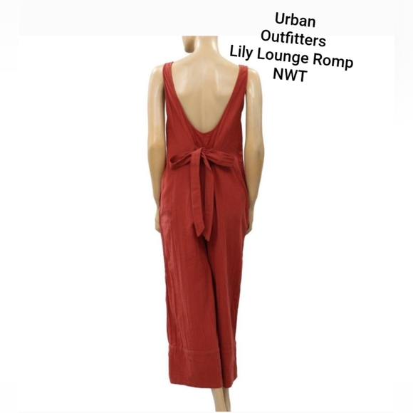 NWT Urban Outfitters Out From Under Lily Lounge Rome JUMPSUIT Sleeveless Small… - Picture 3 of 15